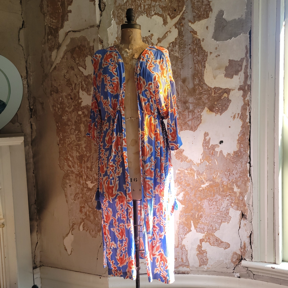 Jessica Simpson Blue and Orange Floral Kimono